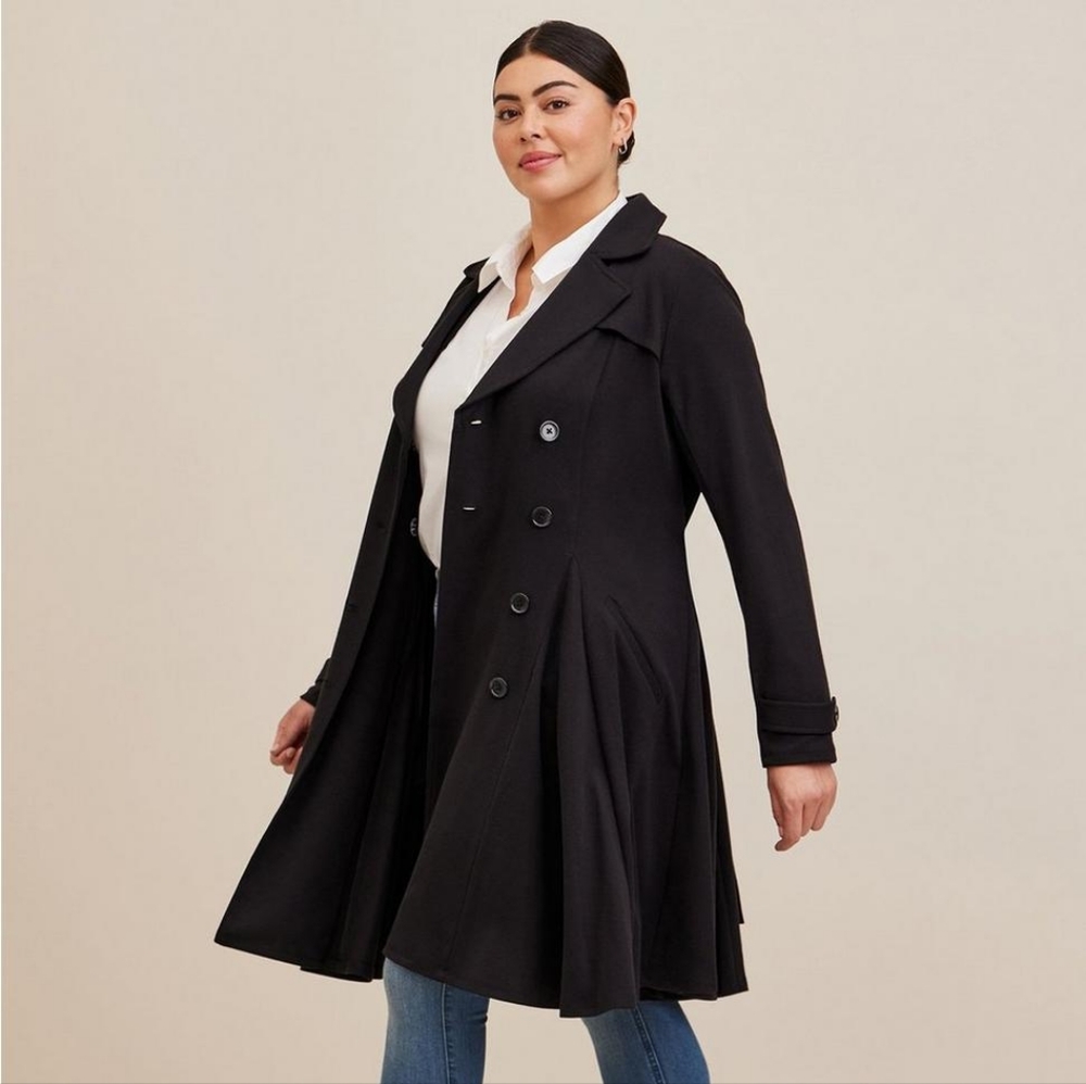 NWT Torrid Swing Coat Size 4 4X Black Premium Ponte Jacket